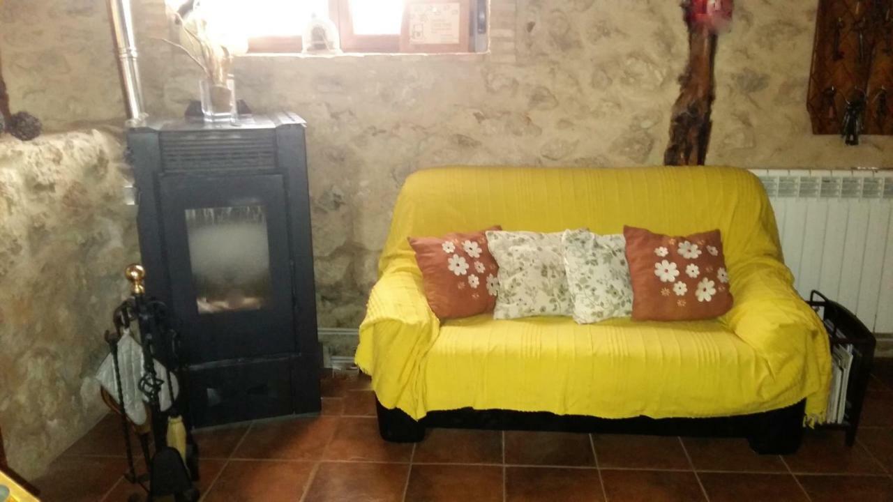 مبيت وإفطار Torremocha de Ayllón Casa Rural Calle Real المظهر الخارجي الصورة