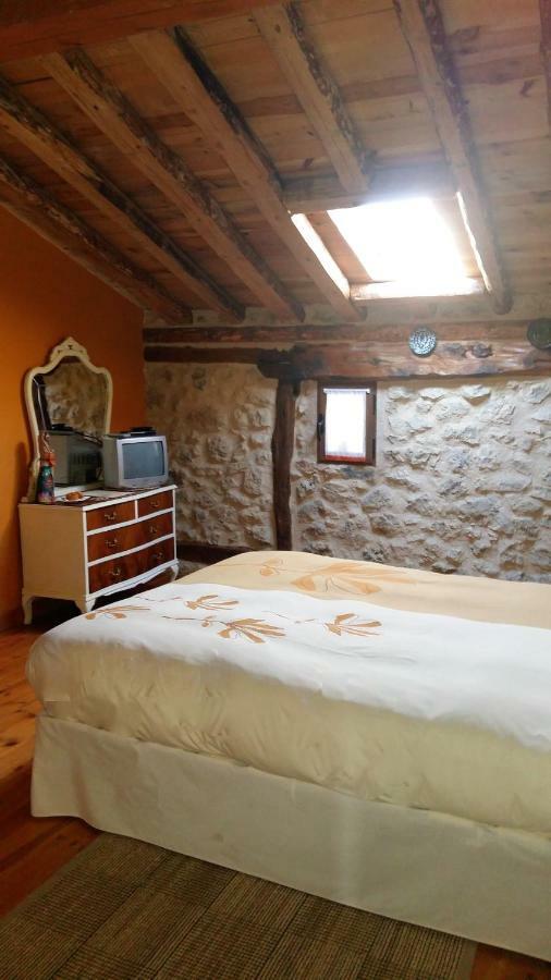 مبيت وإفطار Torremocha de Ayllón Casa Rural Calle Real المظهر الخارجي الصورة
